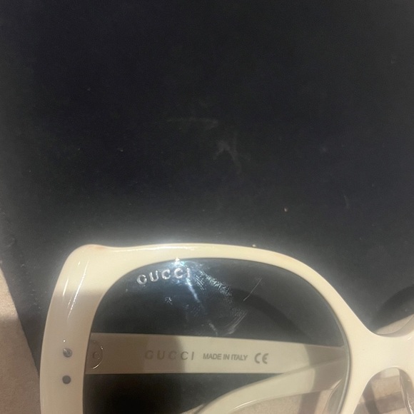Gucci sunglasses GG04725 Ivory oversized - Picture 10 of 10